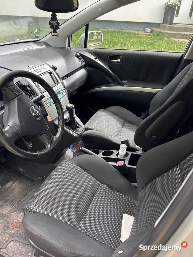 Toyota verso 2006 24d Unin-Kolonia