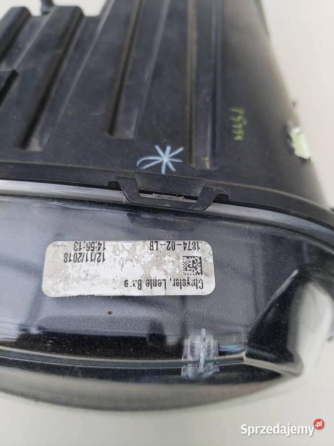 DODGE CHALLENGER LAMPA OEM 68174065AF lewa