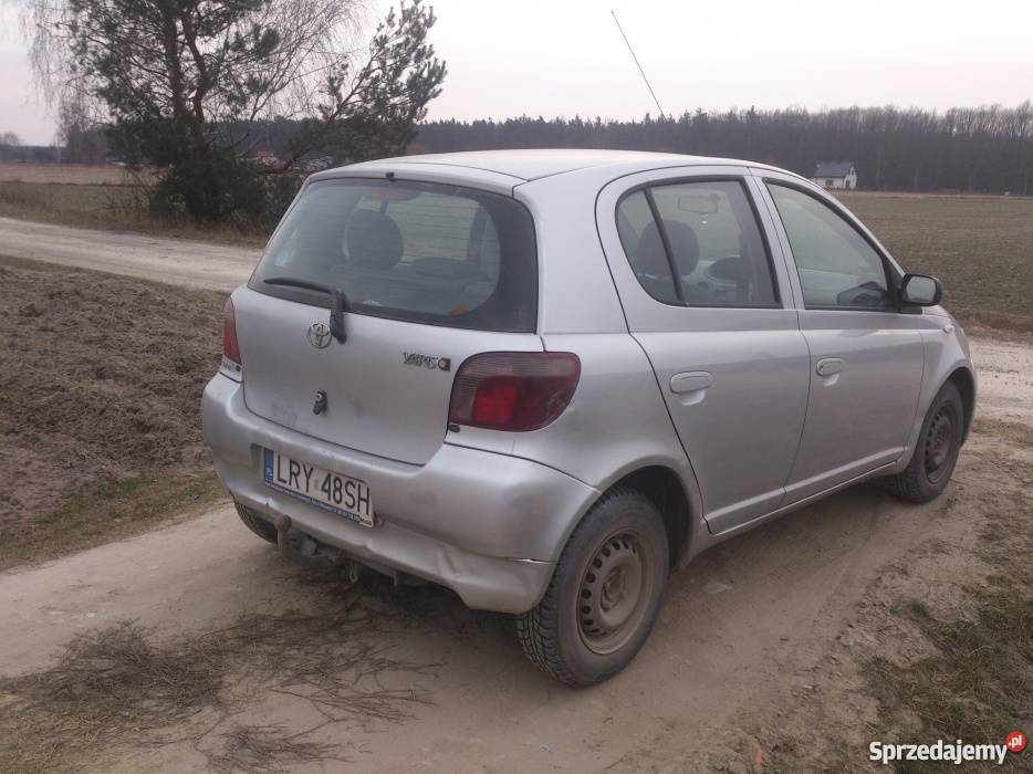 99 Toyota yaris 10 VVTi sprzedam