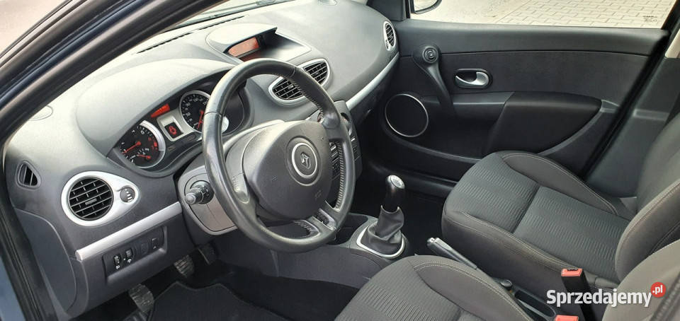 Renault Clio Niski przebiegSerwis w ASO śląskie Przyszowice sprzedam