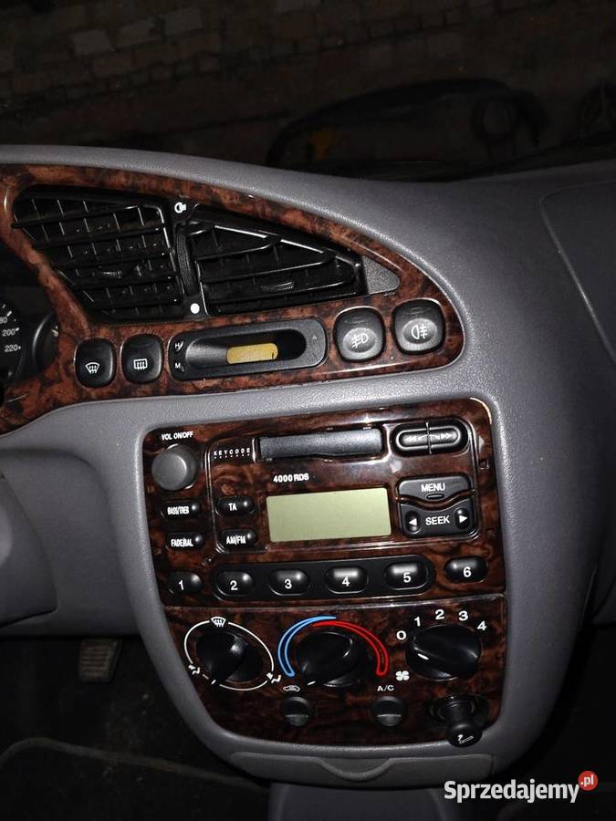 Ford Fiesta Ghia Radio Ramka osobowe Motoryzacja