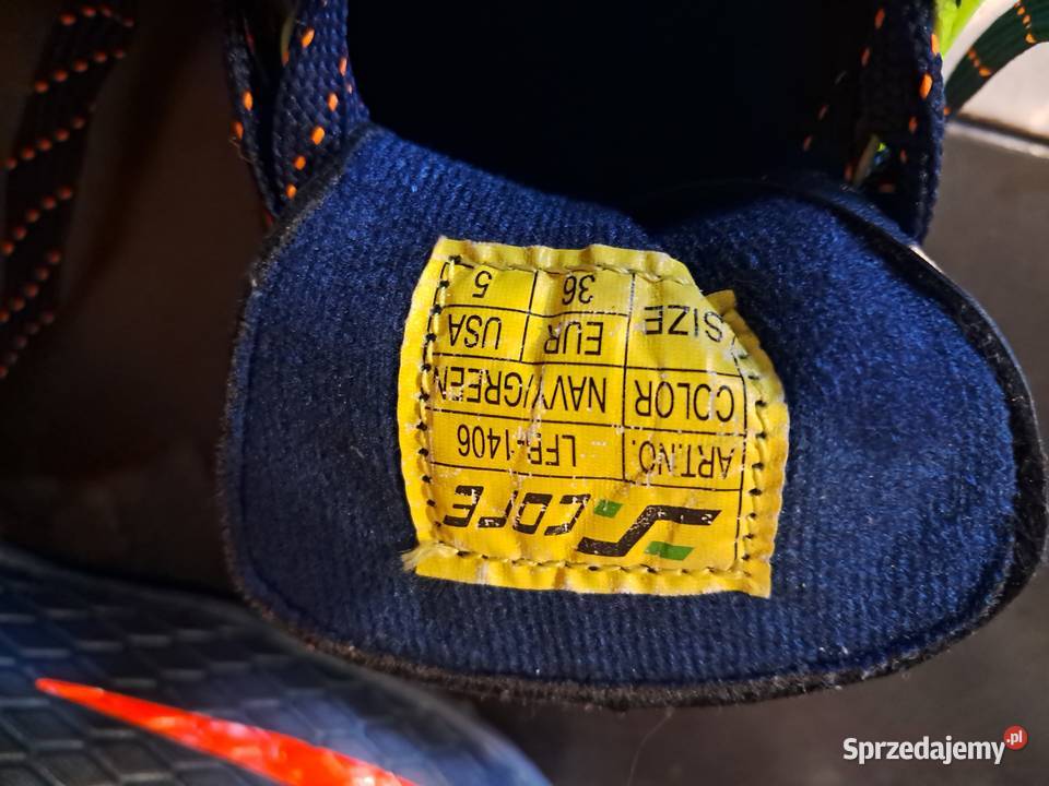 Buty piłkarskie Turfy Tryńcza sprzedam