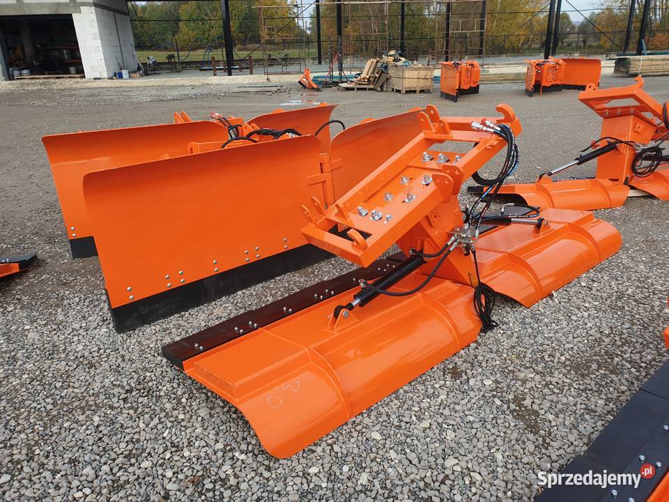 Duży mocny pług do śniegu do tura tuza strzałka Maszyny rolnicze Nowa Dęba