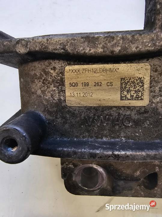 ŁAPA PODUSZKA SILNIKA AUDI VW SEAT 5Q0199262CS osobowe Zawieszenie silnika Przystajń