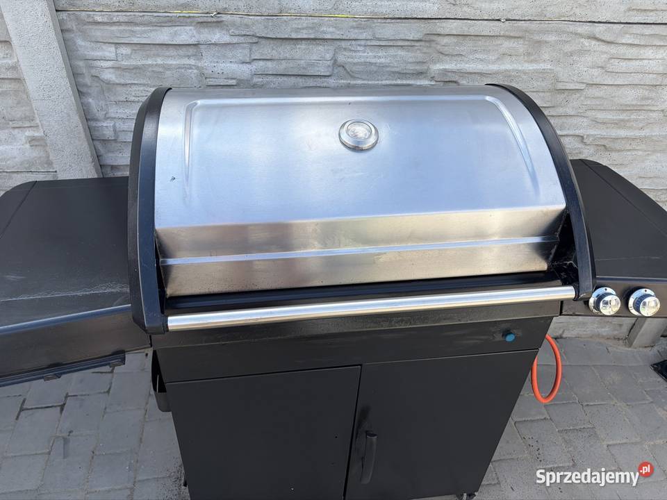 Piękny duży grill gazowy firmy Ostrów Wielkopolski