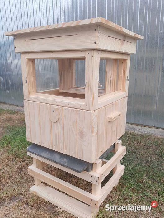 Ule wielkopolski edukacyjny korpus z szybką Sarny Małe