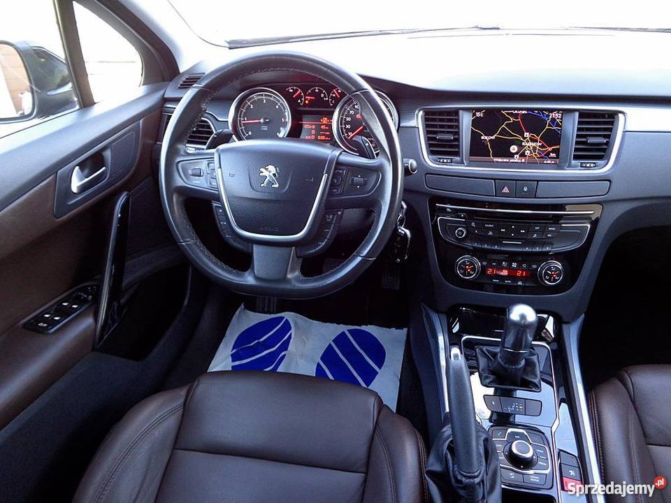 Do sprzedania nieuszkodzony Peugeot 508 2012 komputer pokładowy