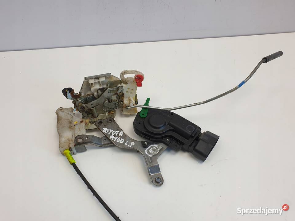 Aygo PRAWY ZAMEK DRZWI PRZÓD Pasażera osobowe Janów sprzedam