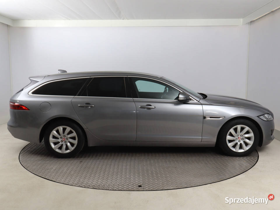 Jaguar XF 25d AWD isofix Bielany Wrocławskie
