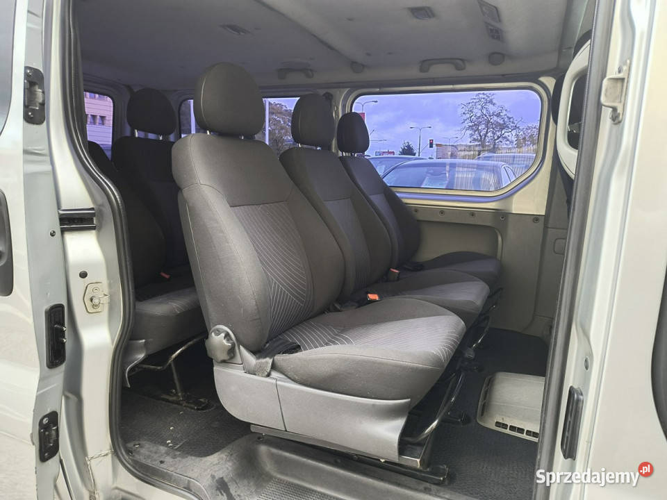 Opel Vivaro 9cio osobowy Salon HAK ALU I aluminiowe felgi Bydgoszcz