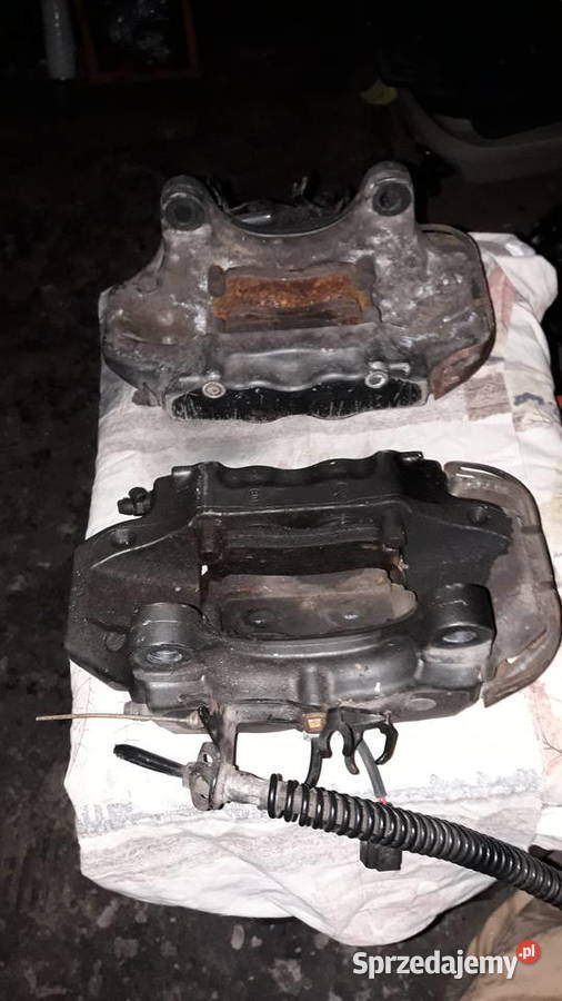 Tylny zacisk hamulcowy prawy i lewy AUDI Q7 Zaciski i jarzma Sieroszowice