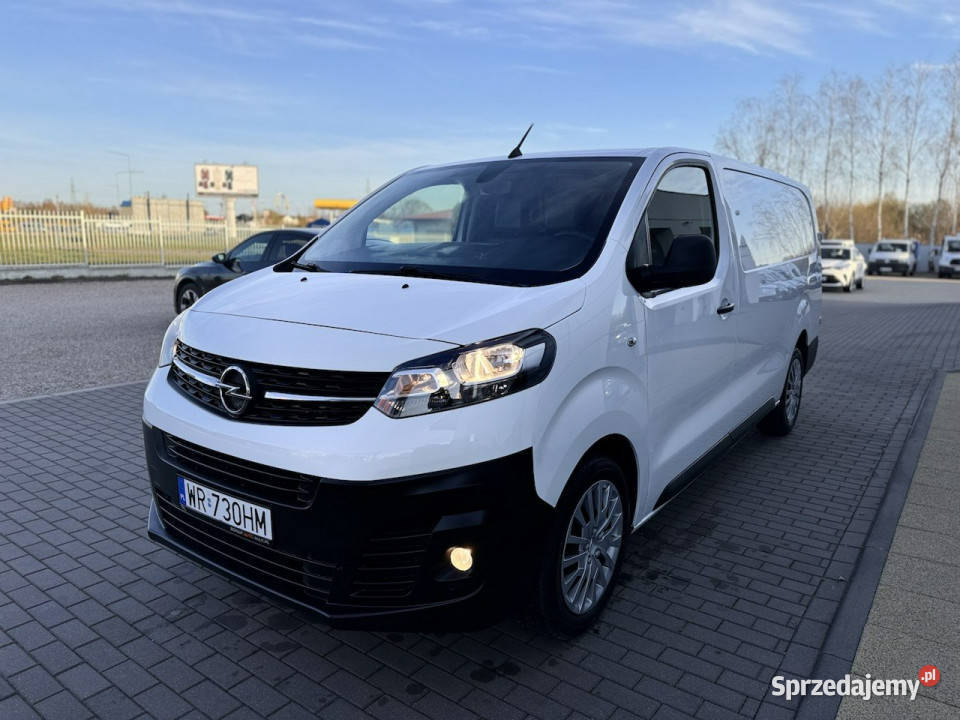 Opel Vivaro 20Cdti 122wersja LongVat1 stan furgon mazowieckie Radom
