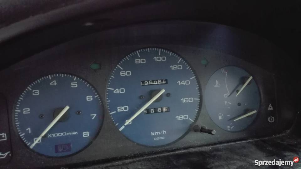 Mazda 121 benzyna otwierany dach Leżajsk sprzedam