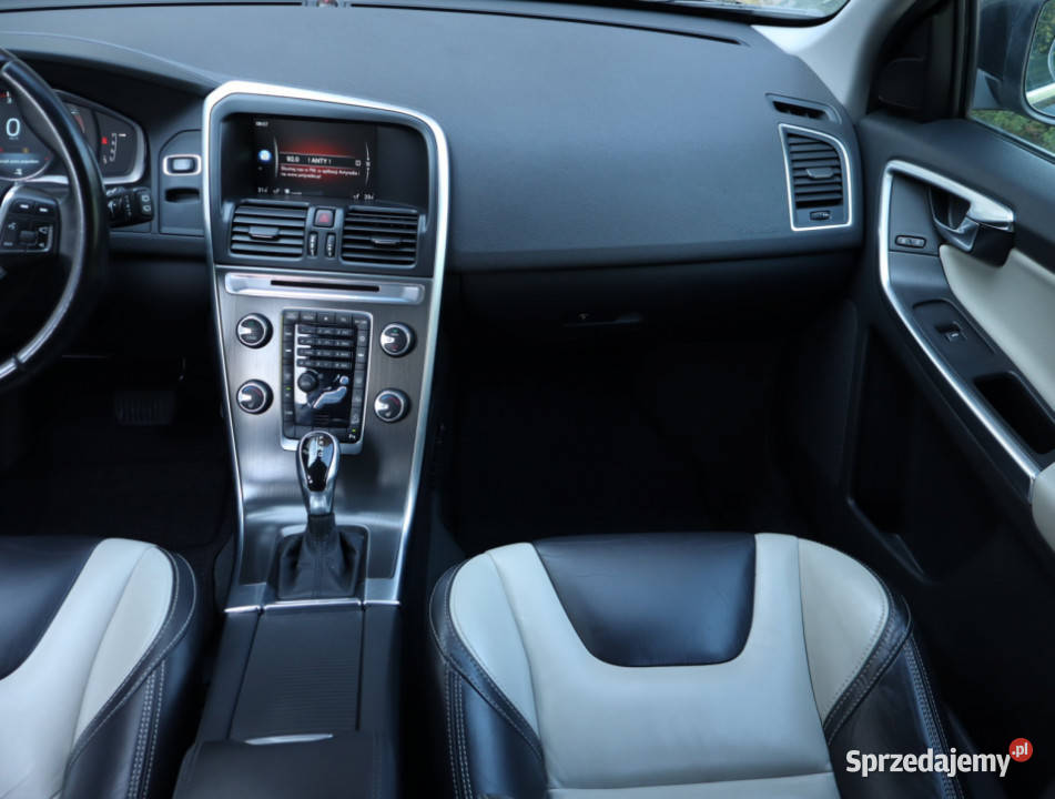 Volvo XC60 D5 elektryczne lusterka