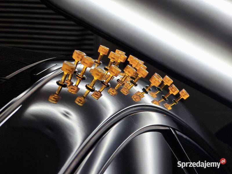 Usuwanie wgnieceń PDR naprawy powypadkowe ArtCar Nowy Sącz