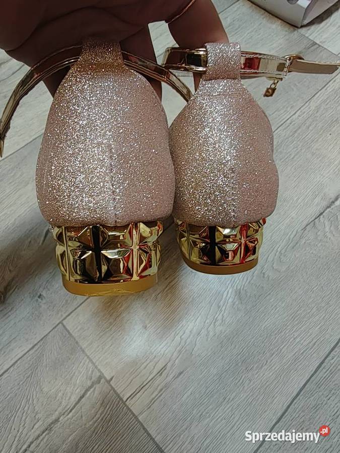 38 Gold Rose złote bogato zdobione sandałki Sandały i klapki Kraków sprzedam