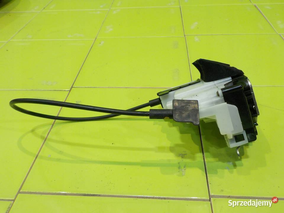 OPEL COMBO D 14r zamek drzwi prawy boczny Suków