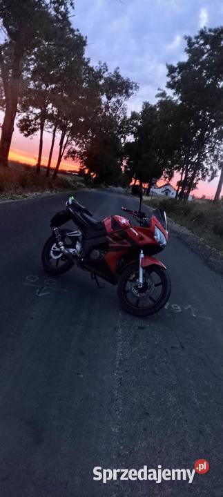 Honda CBR 125R JC 34