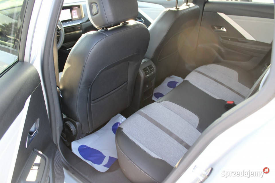 Opel Astra Sports Tourer GFotele Kierownica Warszawa