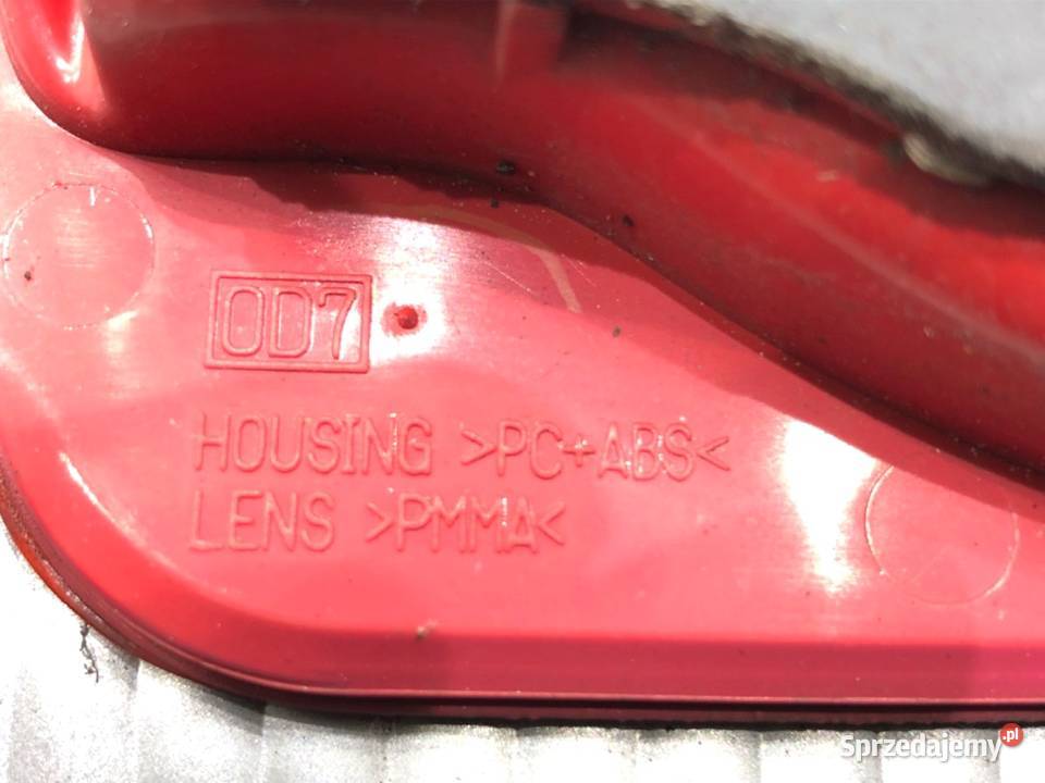 LAMPA STOP NISSAN JUKE F15 Crossover ŚWIATŁO Światła stop