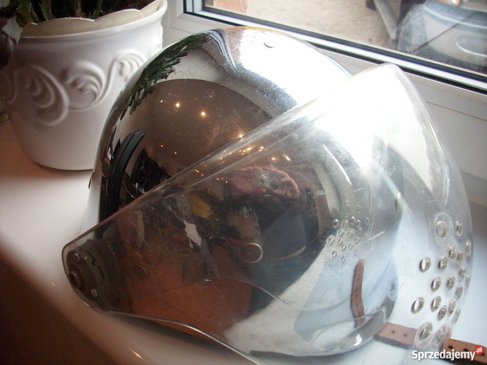 Hełm strażackiszturmowy z szybą sprzedam