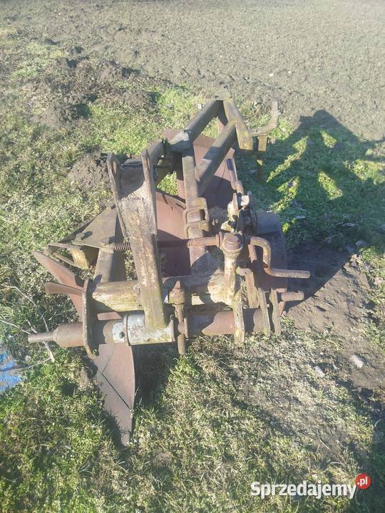 Pług 3 skibowy nieuszkodzony Kłodawa