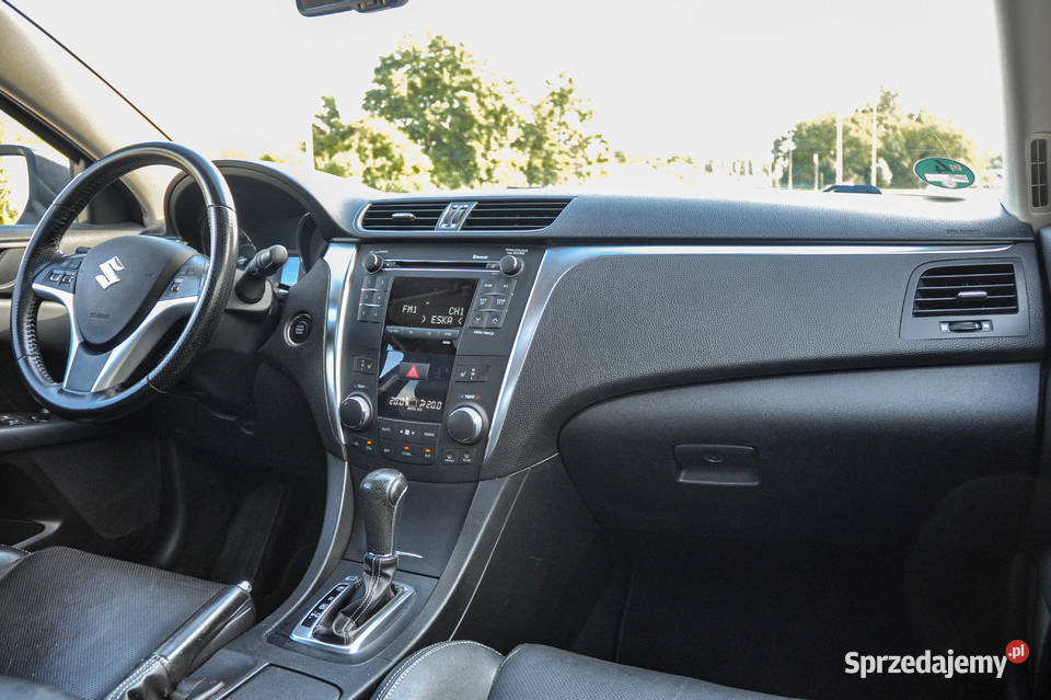 Suzuki Kizashi 24 Automat 4x4 Skóry Bezwypadkowy benzyna Kizashi sprzedam