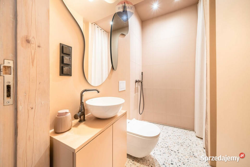 Przestronne mieszkanie biuro kamienica Łazarz Poznań