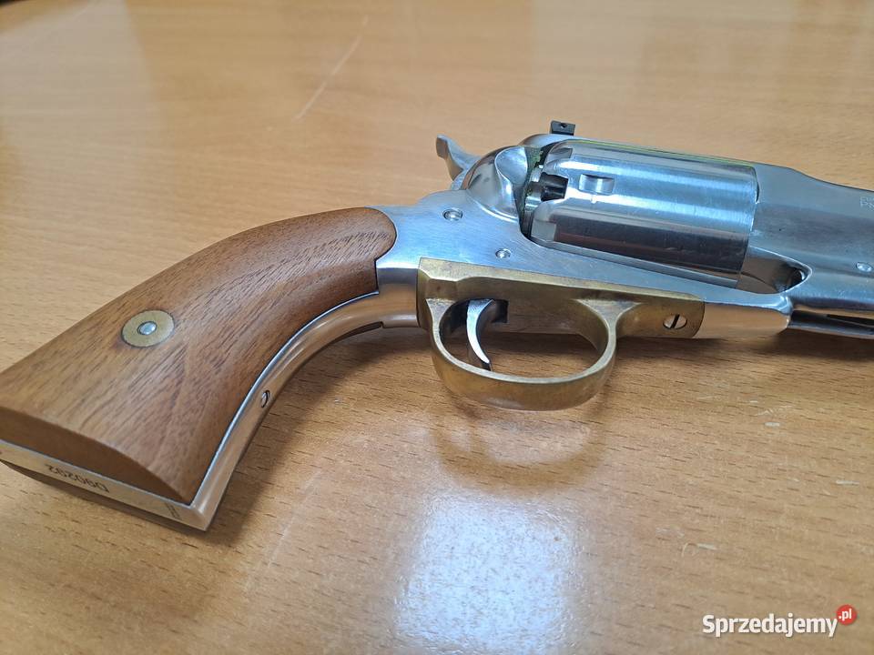 Rewolwer czarnoprochowy Uberti Remington 1858 sprzedam