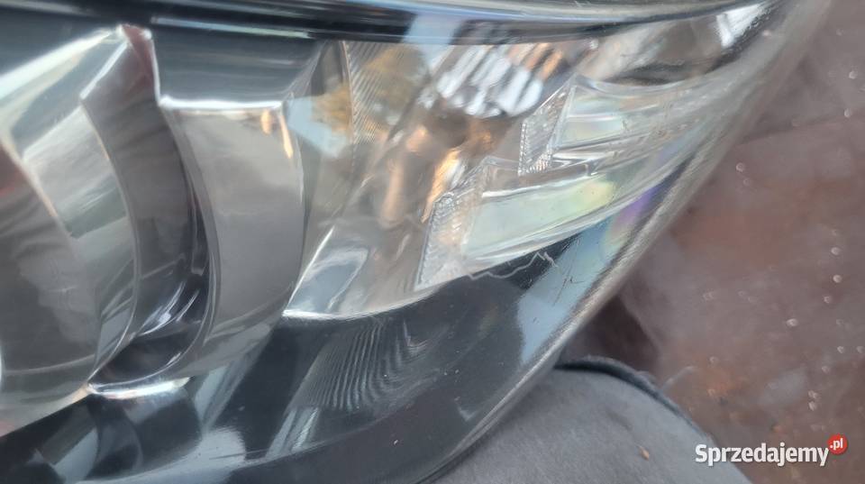 TOYOTA AURIS II LIFT REFLEKTOR LEWY LAMPA PRZÓD Ruda Śląska