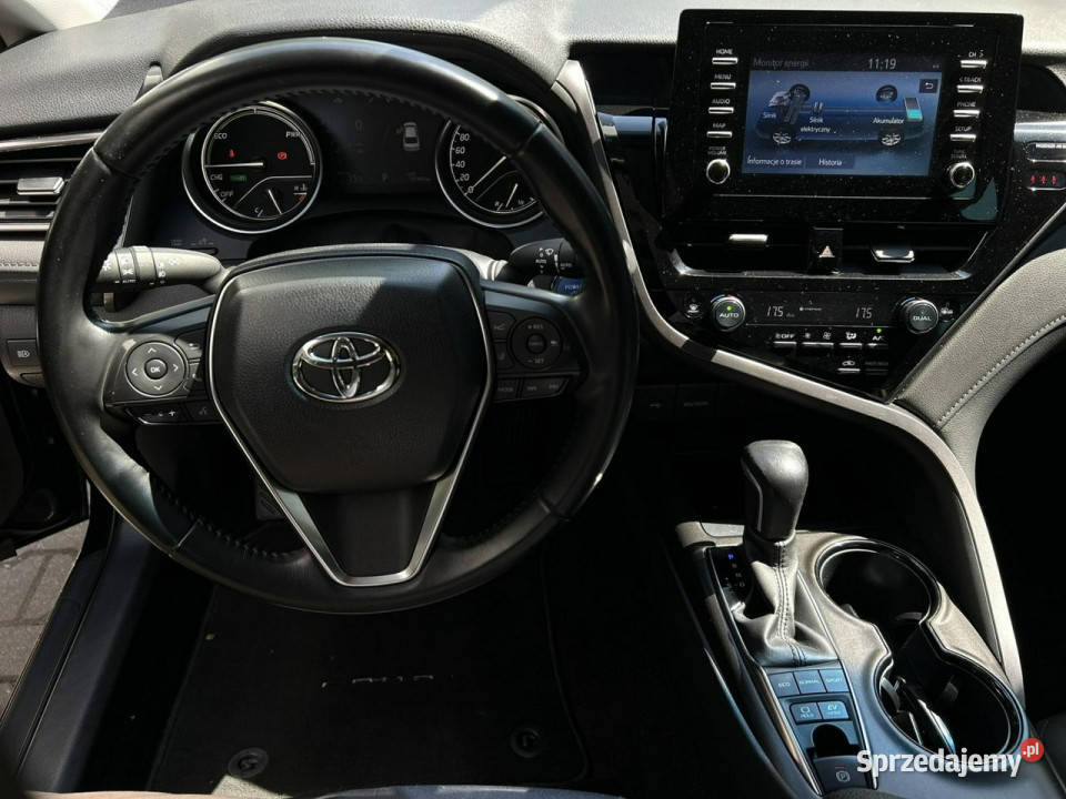 Toyota Camry 25 HSD COMFORT salon Polska gniazdo AUX Camry