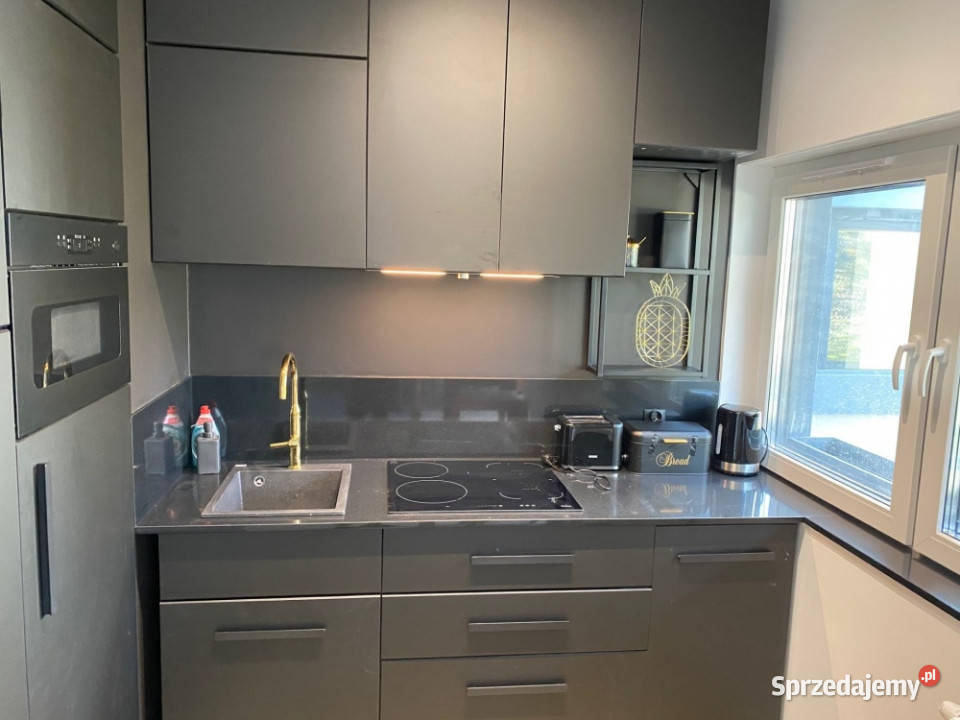 komfortową kawalerka wynajme 2 piętra sprzedam