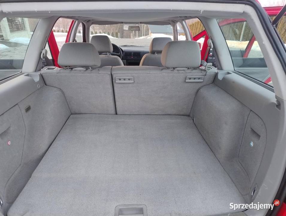 VOLKSWAGEN GOLF 4 BENZYNA STAN KOLEKCJONERSKI Golf małopolskie Myślenice