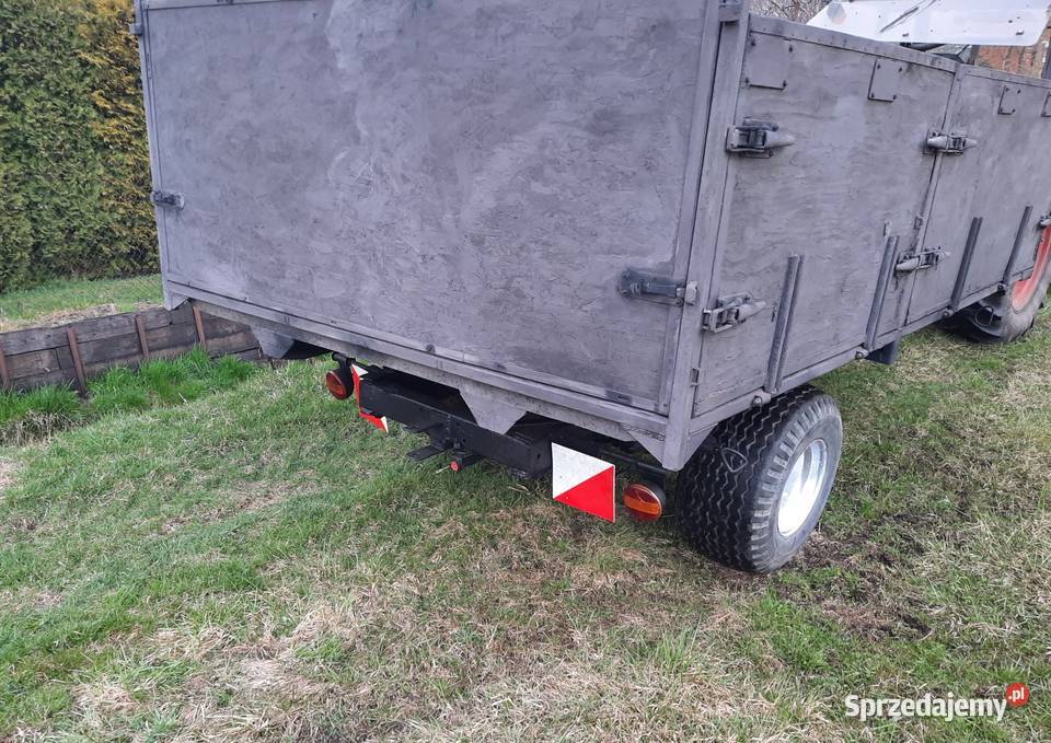 Przyczepa wywrotka na 3 strony jednoosiowa