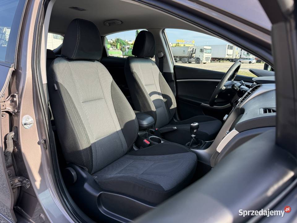 Hyundai i30 16 BENZYNA Klimatronik Nawigacja pierwszy właściciel