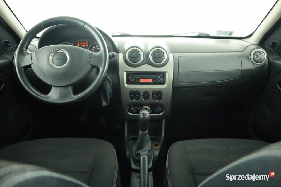 Dacia Sandero 16 MPI srebrny Motoryzacja Piaseczno