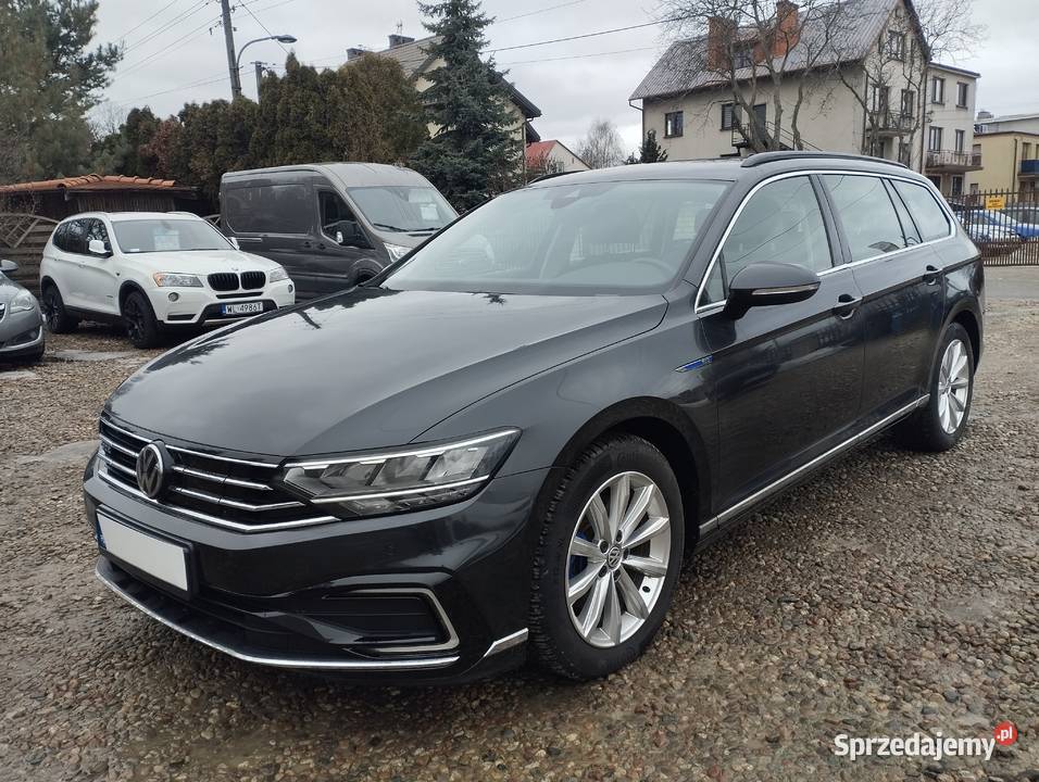 Volkswagen Passat Benzyna PlugIn Hybryda 66 sprowadzony Warszawa