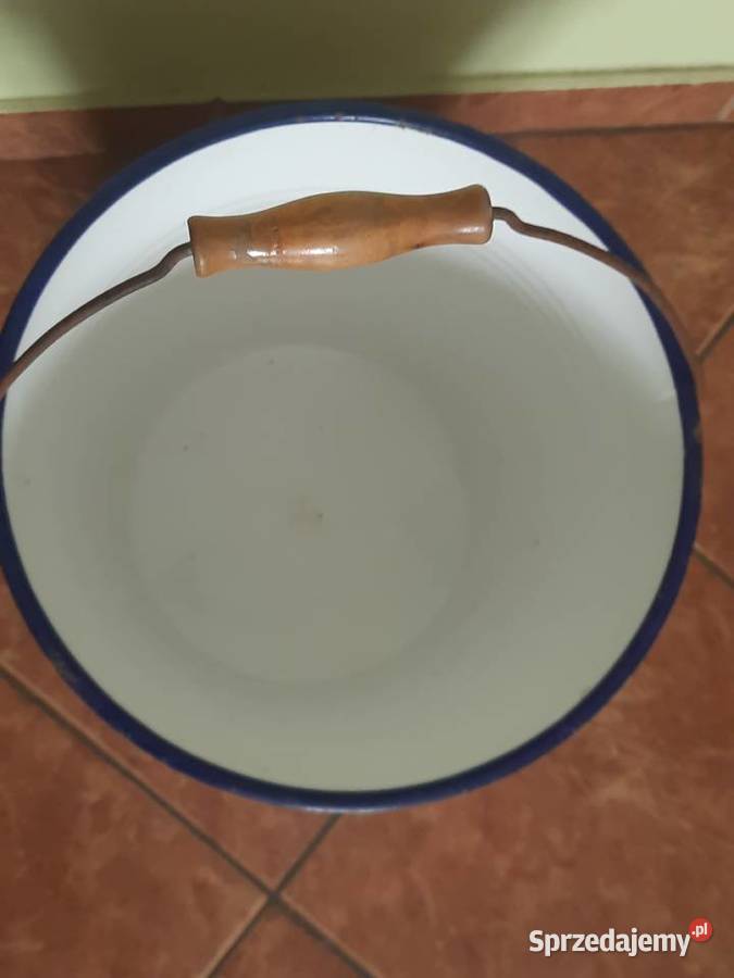 Duże emaliowane wiadro PRL Morąg