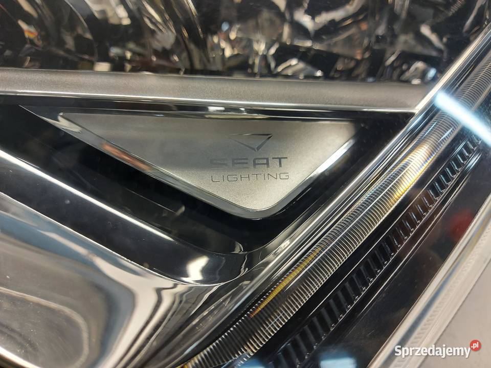 SEAT ATECA 575 Lampa przód lewa RHD UK