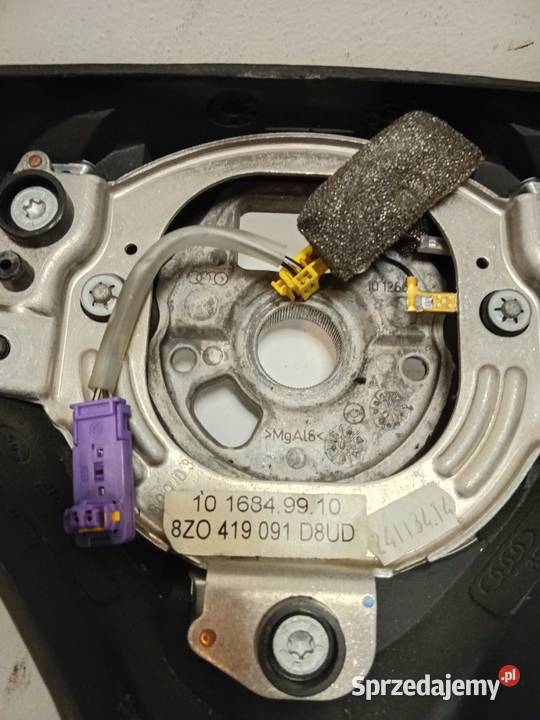 Kierownica samochodowa Audi A2 8Z0419091D8UD Rok produkcji 2002