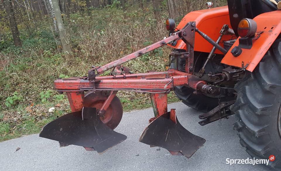 Pług 2skibowy Duży Grudziądz na wysokiej słupicy Dąbrowa Tarnowska