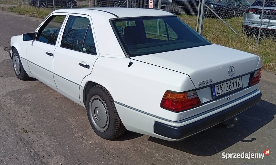 Mercedes W124 200E Piekna Sztuka Mega Super Rok produkcji 1989 Koszalin