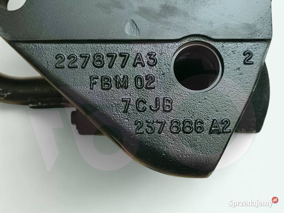 Wspornik 227877A3 ramion dolnych podnośnika Case Wilkowo