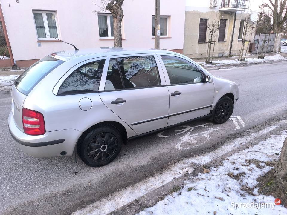 Fabia niski przebieg długie opłaty lpg 1KM Zgierz