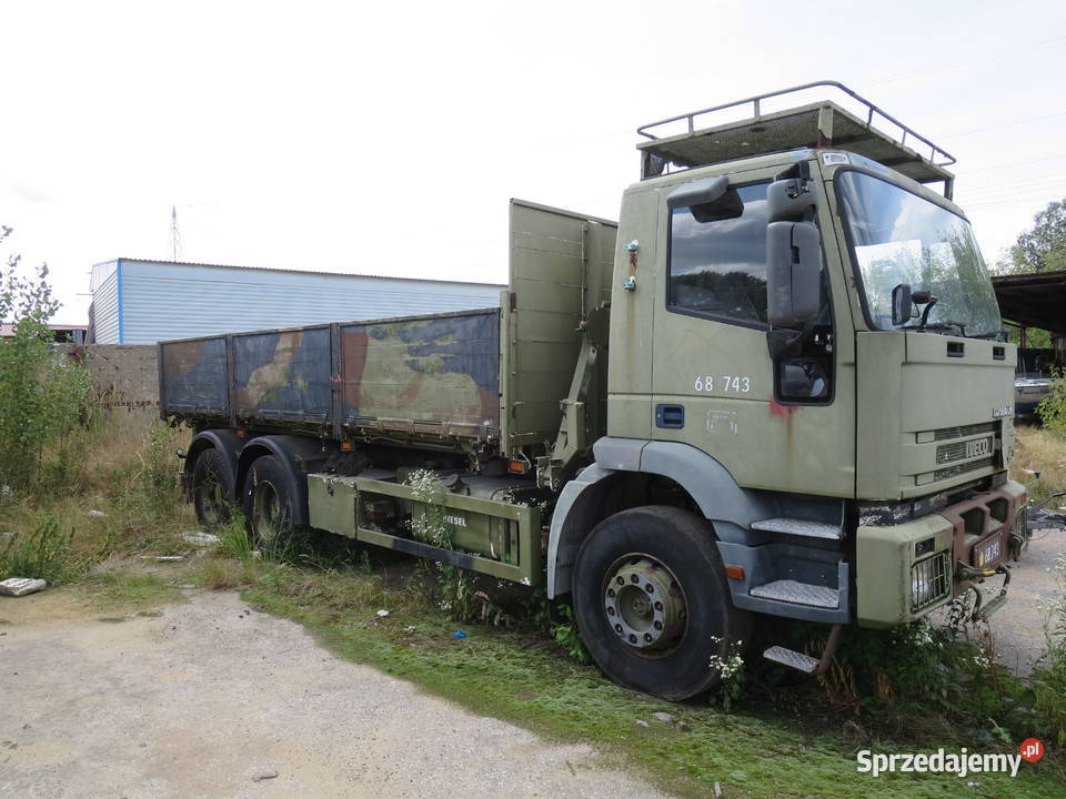 IVECO TRAKKER 6X4 WYWROTKA Z WOJSKA Wąchock