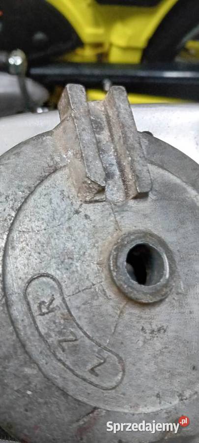 Szczękotrzymacz dekiel bęben koła tył tylnego Parzęczew