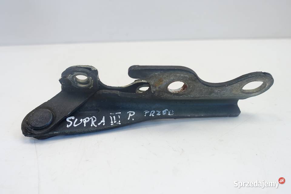 Toyota Supra III ZAWIAS PRZEDNIEJ MASKI prawy Chełm