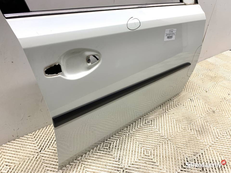 DRZWI PRAWY PRZÓD TOYOTA AURIS II Kombi 1318 sprzedam