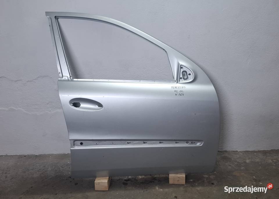 Drzwi Przednie Prawe Mercedes osobowe Sandomierz