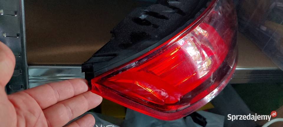 AUDI TT LAMPY TYŁ 8S0945095A 8S0945096A Poznań